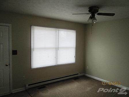 3rd image of 300 Creekside Dr