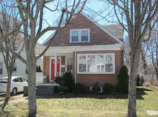 34 Sylvia Ave, North Providence, RI 02911