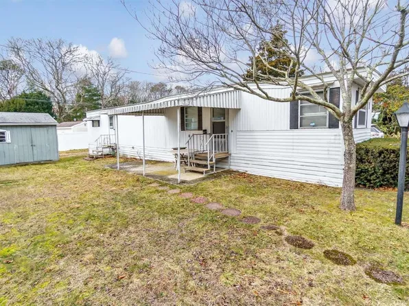620 Montauk Highway #42, Westhampton Beach, NY 11978