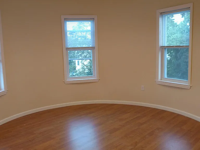 347 Geneva Ave #2 — Photo 9