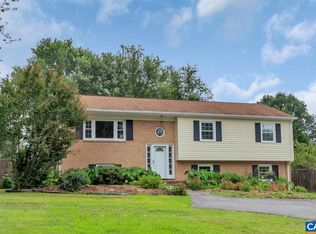 2002 Jefferson Ct, Charlottesville, VA 22911