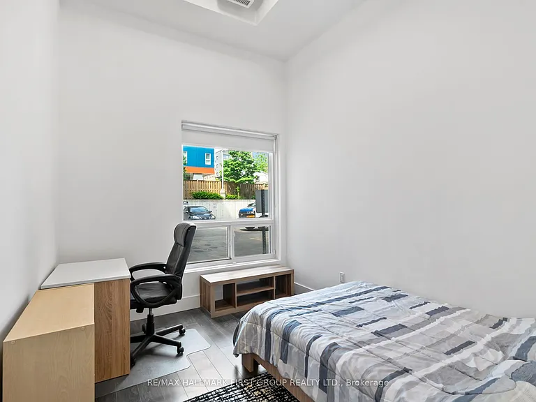 253 Albert St #5 — Photo 18