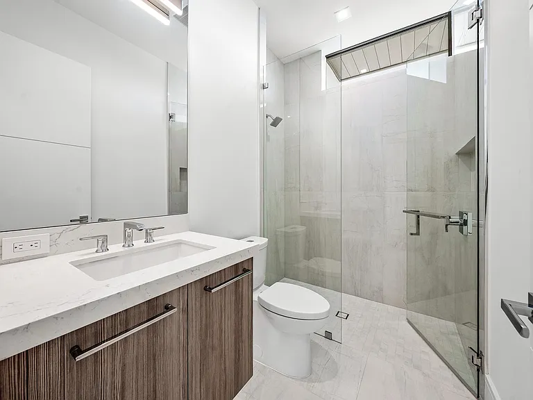 320 NE Wavecrest Way — Photo 52