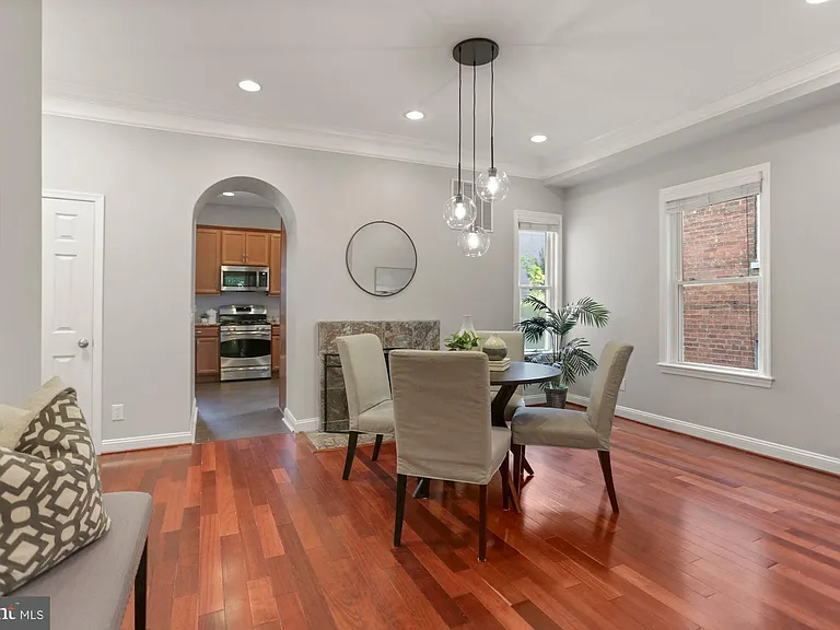 215 T St NE — Photo 7