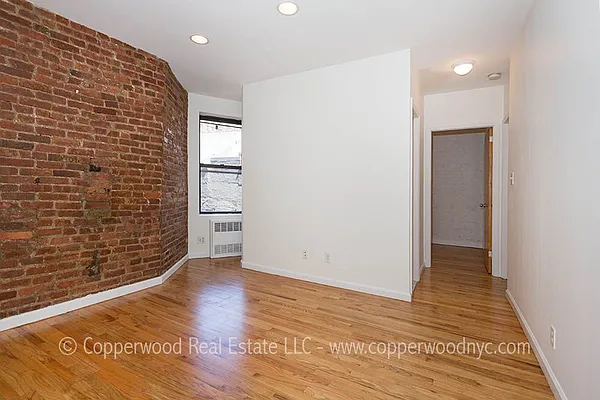 Rented by Copperwood Real Estate | media 13