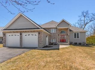 19 Daisy Ln, Ludlow, MA 01056