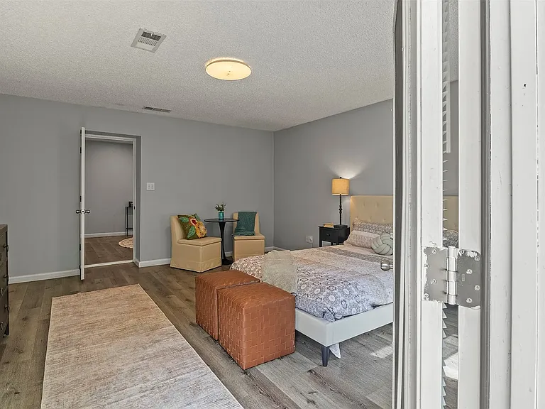 706 Henslee Dr — Photo 14