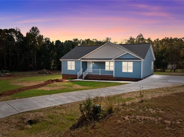 232 Iveys Meadow Ct, Linwood, NC 27299