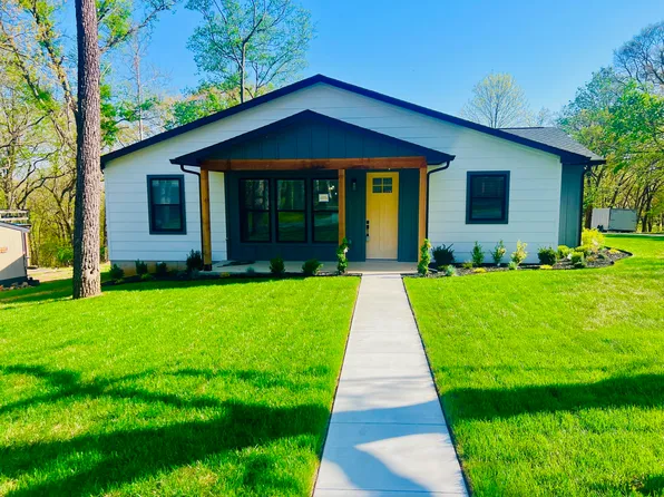 2 Tulsa Dr, Afton, OK 74331