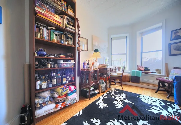 131 7th Ave #3 — Photo 5
