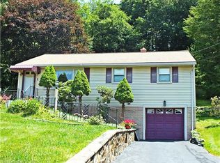 116 Westview Dr, Meriden, CT 06450