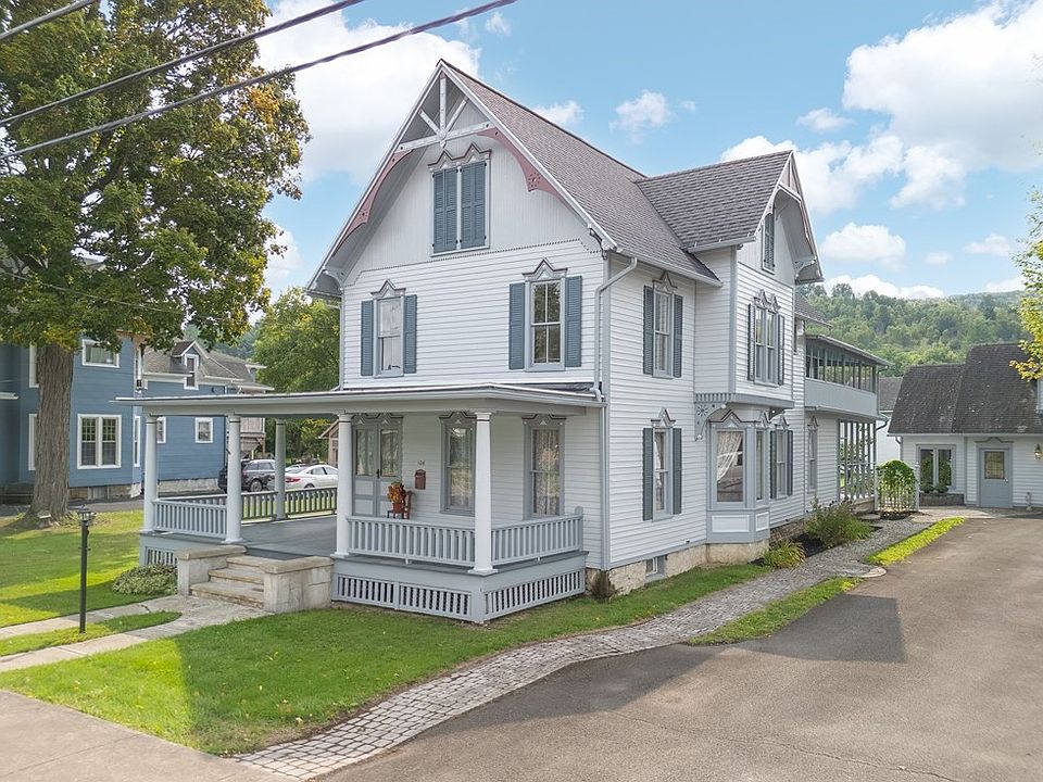 1st image of 106 E Main St