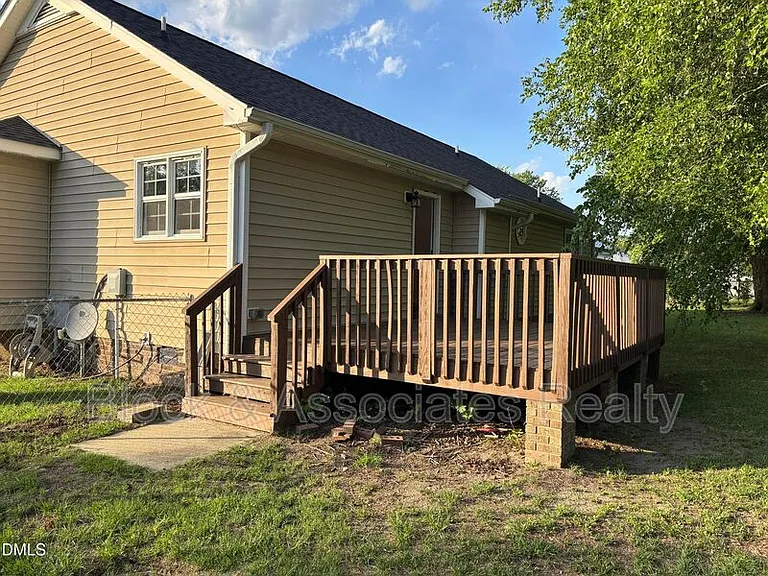170 Devin Dr — Photo 34