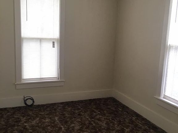 4th image of 308 W Lincoln Ave
