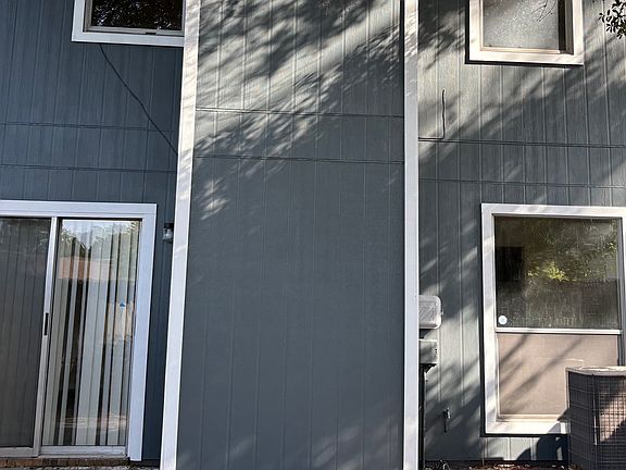3rd image of 11467 Fort Caroline Lakes Dr N