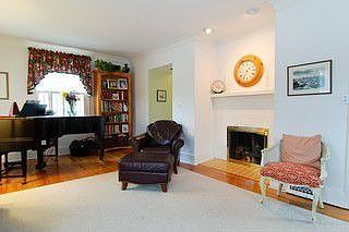 1st image of 611 W Lincoln Ave