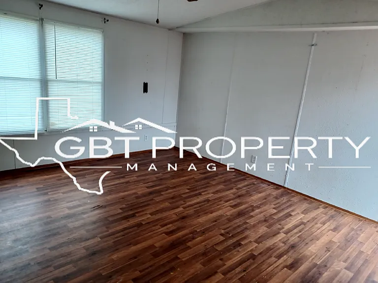 509 Maple St — Photo 5