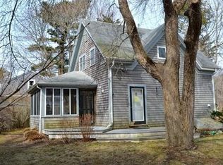 8 Cottage Ln, Marion, MA 02738