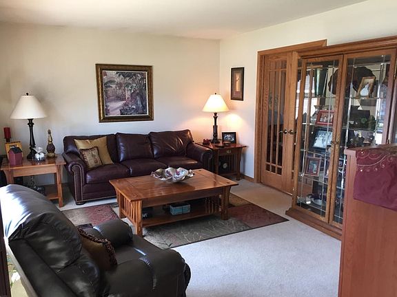 2nd image of 7539 S Quincy Ave