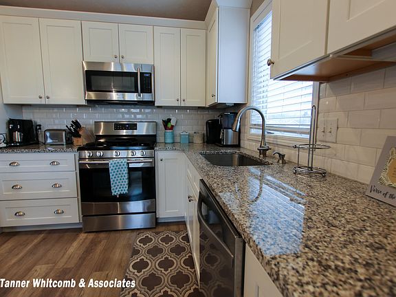 5th image of 7077 Shalimar Dr NE