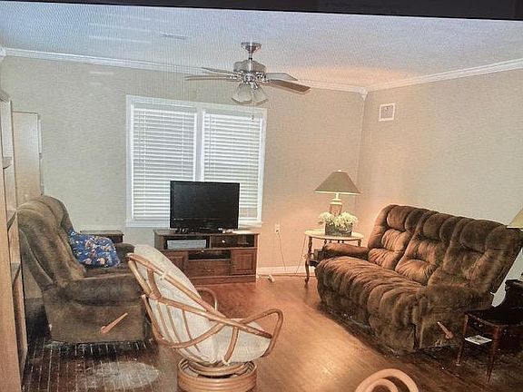 3rd image of 2021 W Admiral Ave