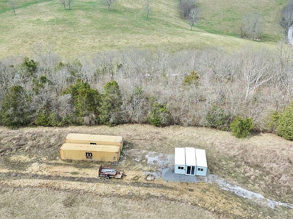 4th image of 914 Sylvandell Rd