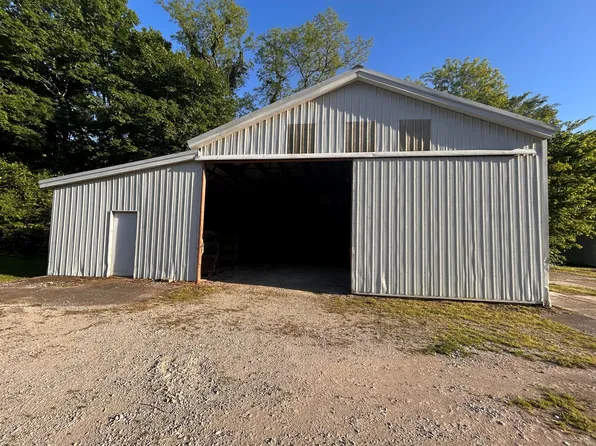 210-212 W Grave St #1, Patoka, IN 47666
