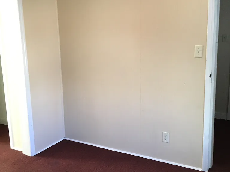 Bedroom 1 pic 4
