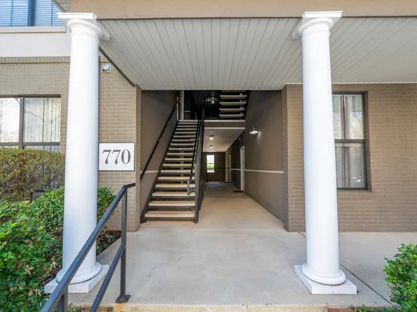 770 Walker Sq APT 3C, Charlottesville, VA 22903