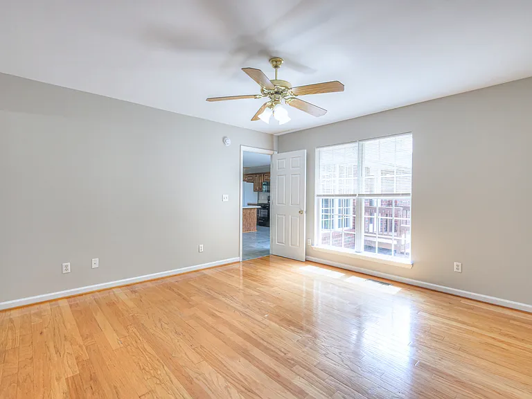 405 Sandi Ct — Photo 19