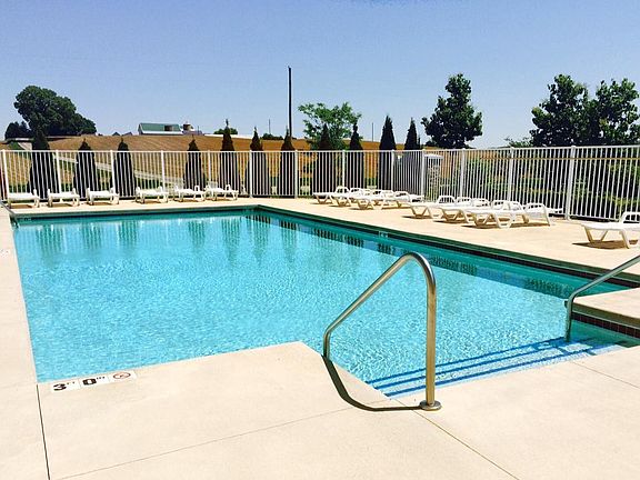 4th image of 7181 Belle Fontaine Blvd APT 206