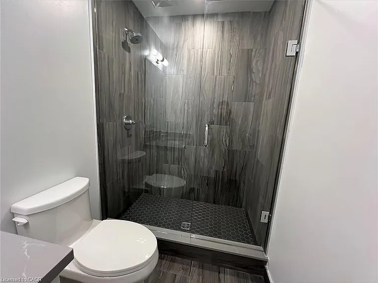 2007 James St #1802 — Photo 10