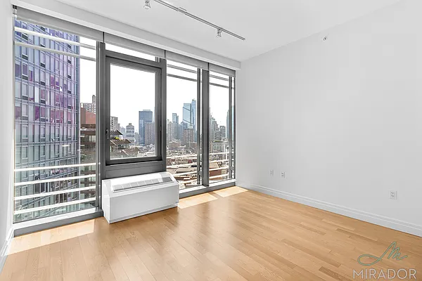 Rented by Mirador Real Estate | media 41