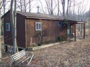 20 Deer Run Ln, Waymart, PA 18472