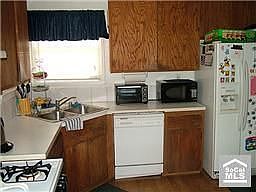 3rd image of 6017 Turnergrove Dr