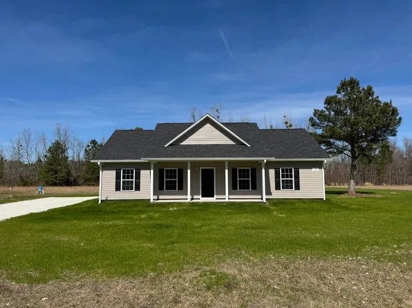 153 Dandelion Ct, Round O, SC 29474