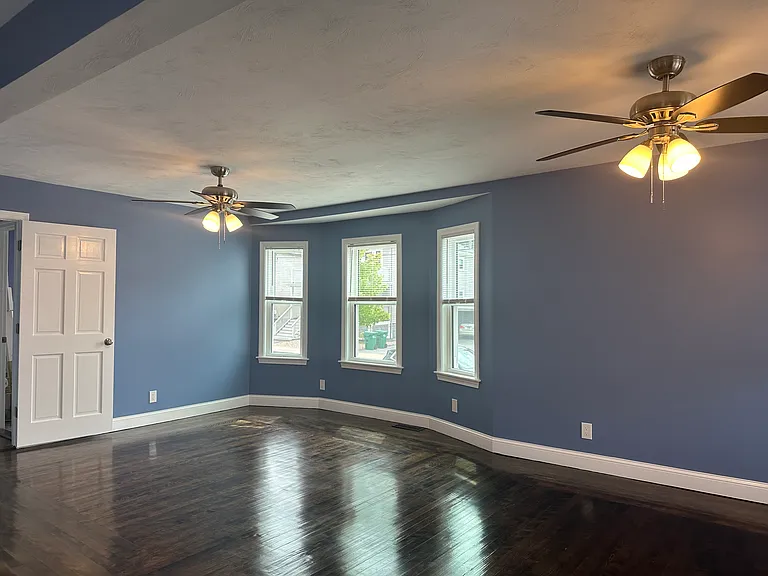 42 Walnut St #1 — Photo 7