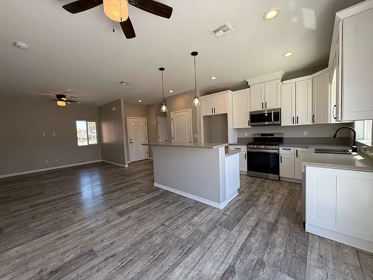 1530 Jose Ave — Photo 11