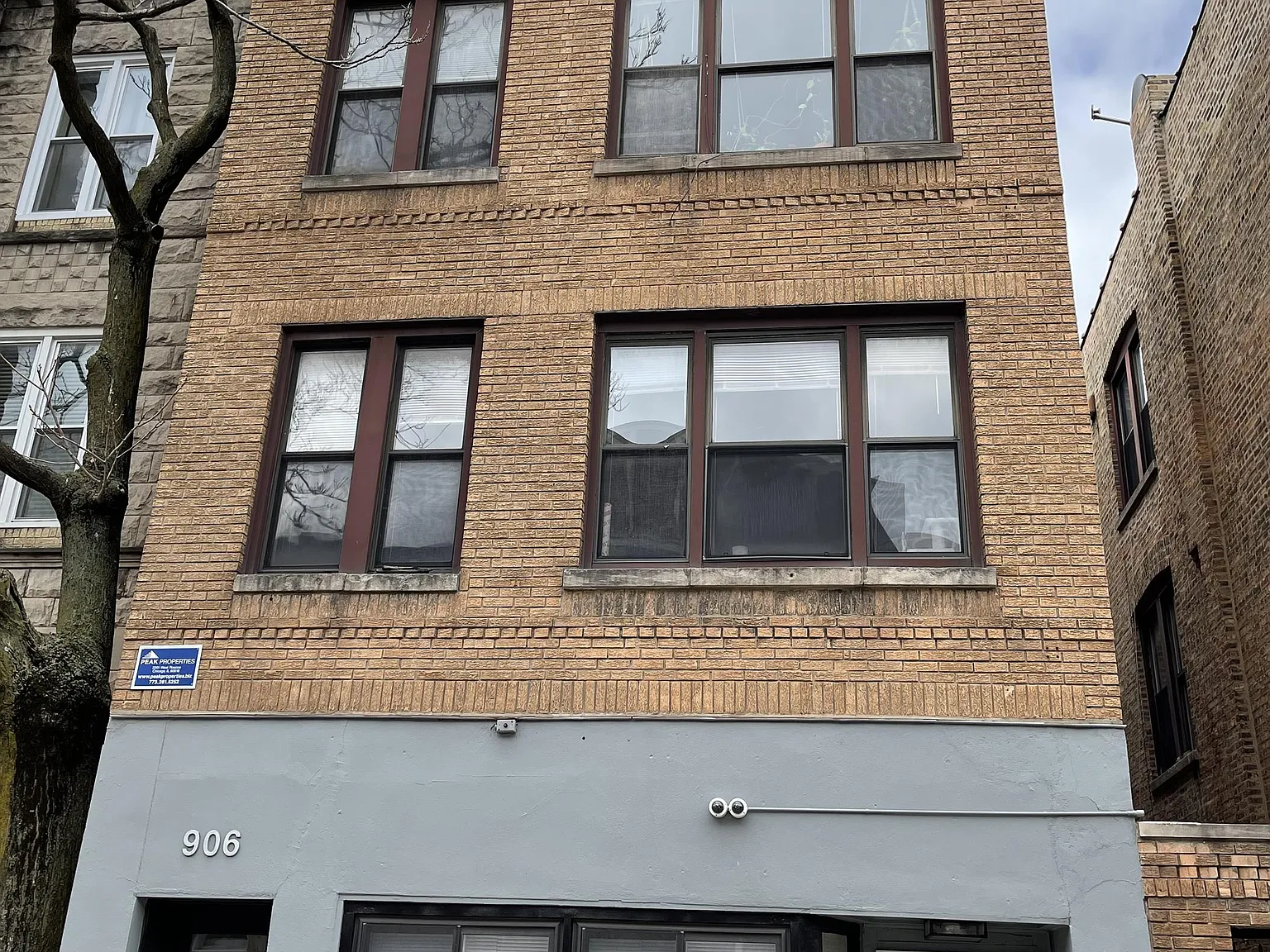 906 & 908 North Damen Avenue - 906-1F — Photo 1