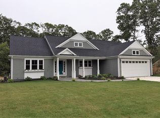 2 Hydrangea Cir, East Falmouth, MA 02536