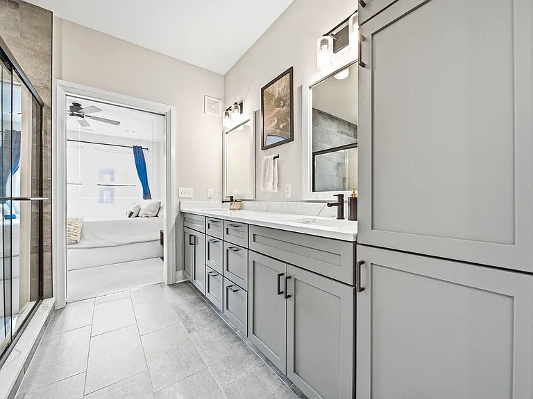 751 N 6th St #205 — Photo 21