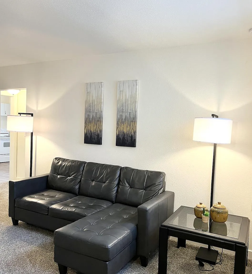 1 bed, 650 sqft, $1,795 — Photo 2
