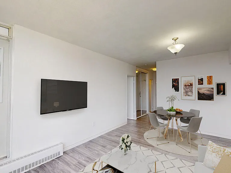 10 Walmer Rd — Photo 4