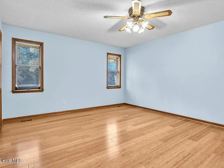 7071 Old Oak Rd NW — Photo 59