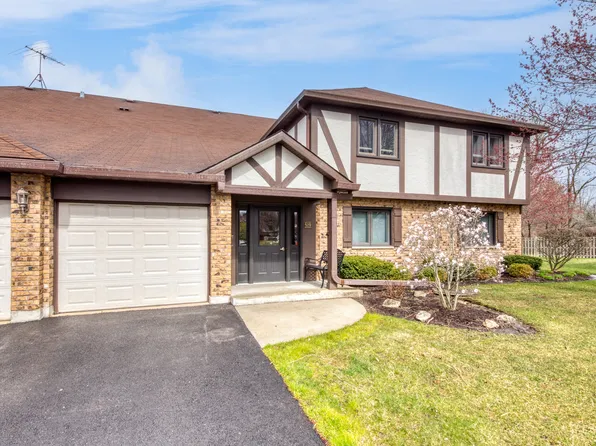 519 Banyon Ln APT B, La Grange, IL 60525