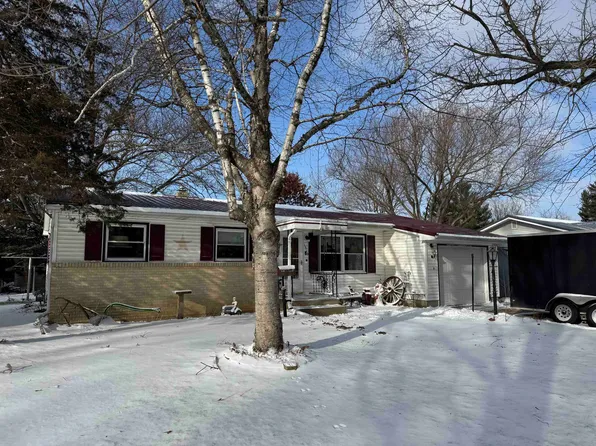 1310 Monterey Ln, Janesville, WI 53546