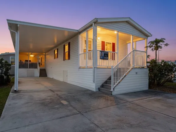 545 Indian Pkwy N, Fort Myers Beach, FL 33931