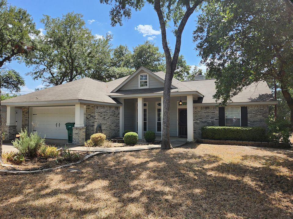 1st image of 3 Bluebonnet Dr