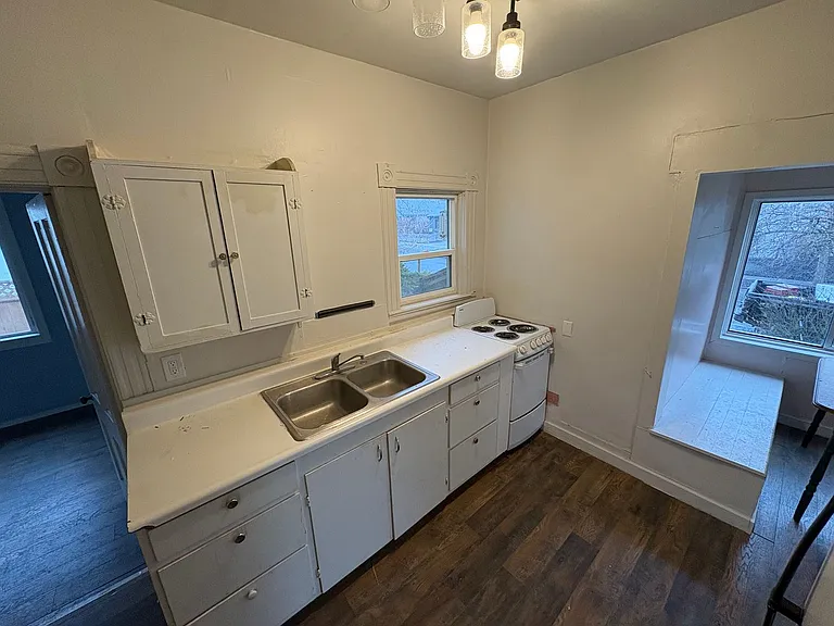 412 Spotswood St — Photo 13