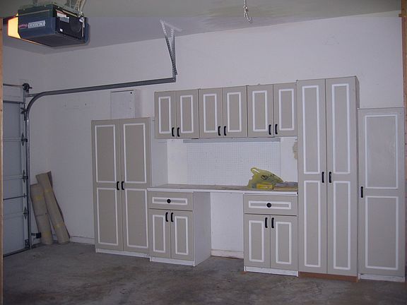 Garage Built-Ins